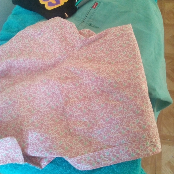 Coo teal Levi's shorts, pink and teal button up and colorful Scooby Doo t shirt - Picture 4 of 4